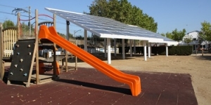 Es posa en marxa una instal·lació solar d'autoconsum a una escola de Mollet