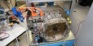 La UPC de Terrassa dissenya una tecnologia per fabricar vehicles elèctrics més eficients